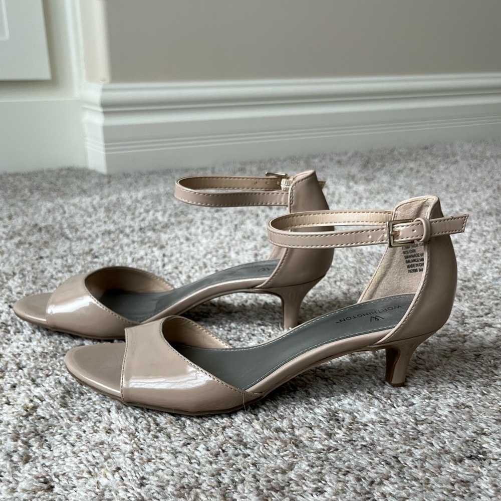 Tan Heels size 7.5